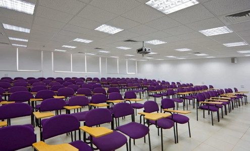 בניית בתי ספר